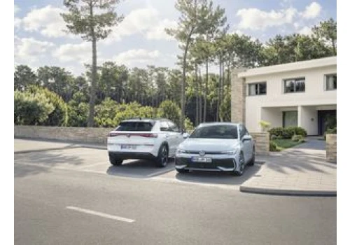 Hybrydowy Golf i T-Roc wycenione w Polsce. Są niewiele droższe od zwykłego benzyniaka