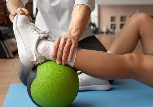 Nowe zasady rehabilitacji na NFZ. NRL ostrzega przed sztywnymi limitami