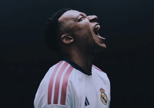 EA Sports FC 27 zaskakuje liczbą nowości i ulepszeń w trybie kariery. Znacząco zwiększy się realizm transferów i ocen zawodników