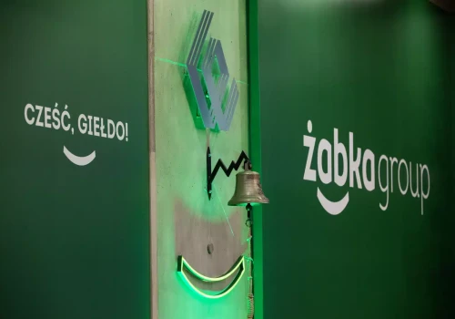 Couche-Tard wycenia Żabkę na 32,62 mld zł. CVC i Partners Group poprą wezwanie