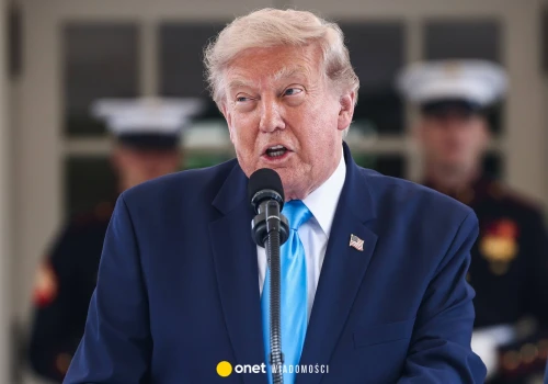Donald Trump powraca do tematu umowy z Ukrainą. 