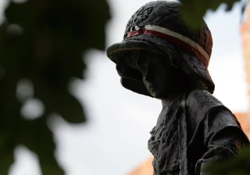 „Białe karty” powstania warszawskiego. Badaczka: Nikt o to nie pytał