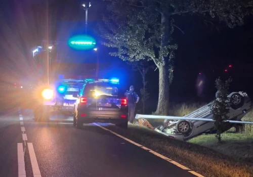 Samochód w rowie, kierowca zniknął. Interweniowały służby