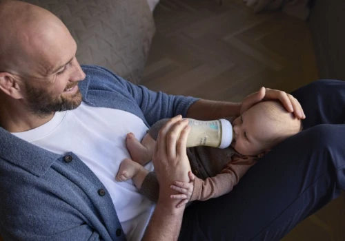 Tytuł: Światowy Tydzień Karmienia Piersią z Philips Avent. Dlaczego wsparcie taty ma tak duże znaczenie?