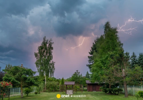 Pogoda zrobi się groźna. IMGW ostrzega przed burzami w niemal całej Polsce