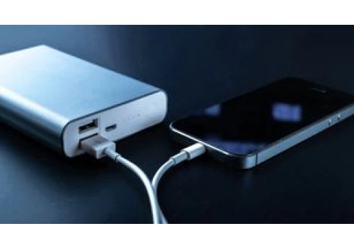 Powerbank w samochodzie podczas upału? To może być bardzo zły pomysł