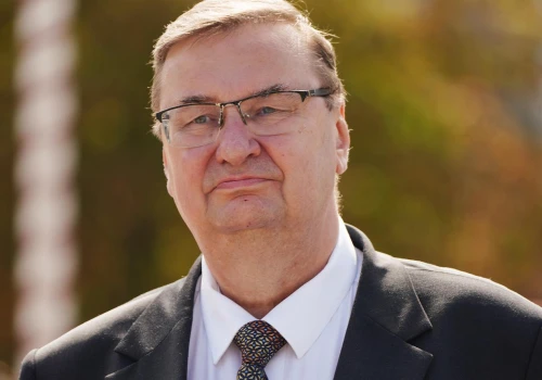 Kolejny poseł opuszcza PiS. Zakładał z Kaczyńskim jego pierwszą partię