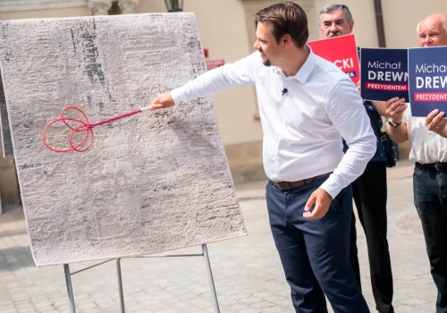 „Czas posprzątać Kraków”. Michał Drewnicki rusza po prezydenturę i zapowiada rozliczenie miejskich układów.
