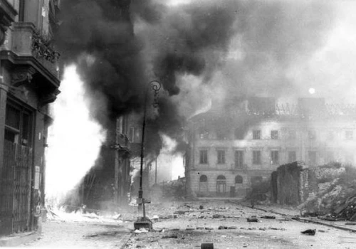 Warszawa pamięta. 82. rocznica wybuchu Powstania Warszawskiego. O 17 w godzinę “W” Warszawa się zatrzyma