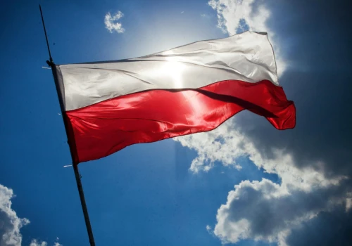 Polacy zamierzają bronić kraju czy wyjechać w wypadku zagrożenia? Sondaż wiele ujawn…