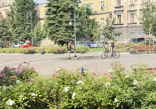 Kurtyny wodne i pitniki w Krakowie. Gdzie można się schłodzić podczas upałów?