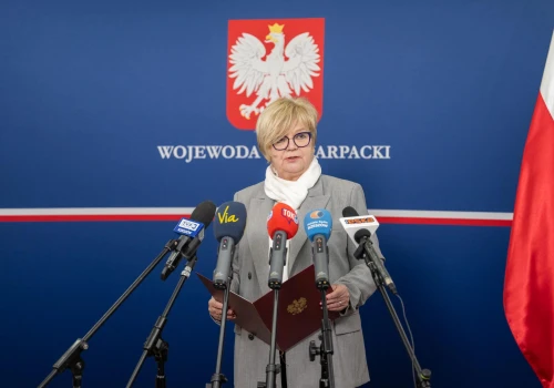 Obiecują paczki za wpłaty na dzieci. Kolejny bezczelny przekręt „na wojewodę” na Podkarpaciu