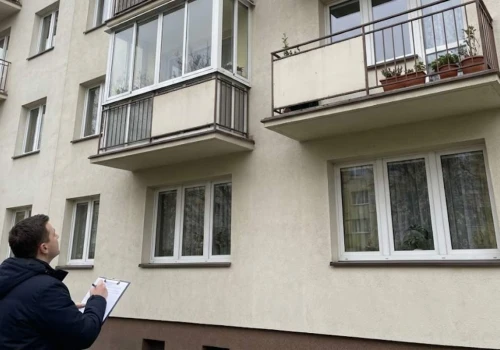Robisz to na balkonie? Służby od razu to wychwycą i wlepią wysoki mandat