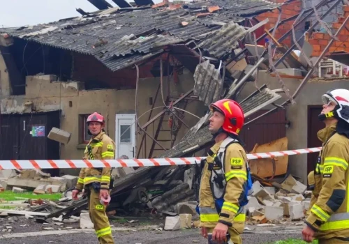 WICHURA SIAŁA SPUSTOSZENIE! Okna wyleciały z bloku, dachy zerwane