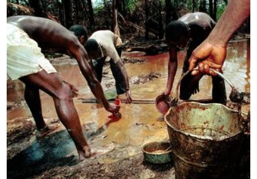 Mimo sygnałów o skażeniu Shell tłoczył ropę w Nigerii. Wyciekły tajne maile