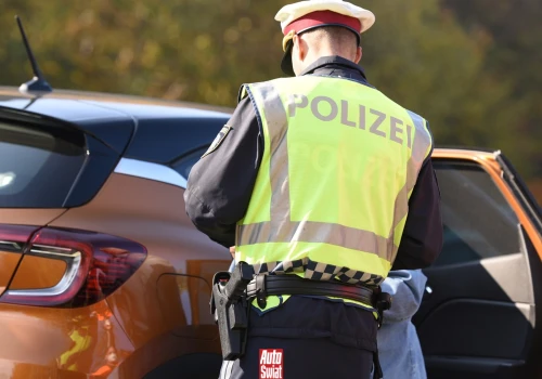 Austria i Niemcy walczą z turystami. Nie pozwalają zjeżdżać z zakorkowanych autostrad