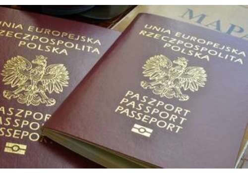 Symbol na paszporcie ma znaczenie. Oto, co zyskujesz