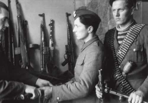 Kalendarium historyczne: 2 sierpnia 1945 – komuniści ogłaszają amnestię