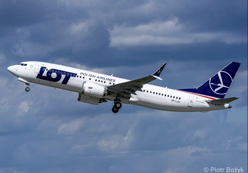 LOT ma już 30 MAX-ów. SP-LYL na Lotnisku Chopina