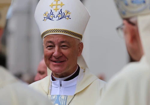 Bp Artur Ważny do kobiet: nie musicie zasłużyć na swoją wartość