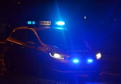 Brutalny atak na klatce schodowej we Wrocławiu. 30-latka walczy o życie, zatrzymano 18-letniego obywatela Ukrainy