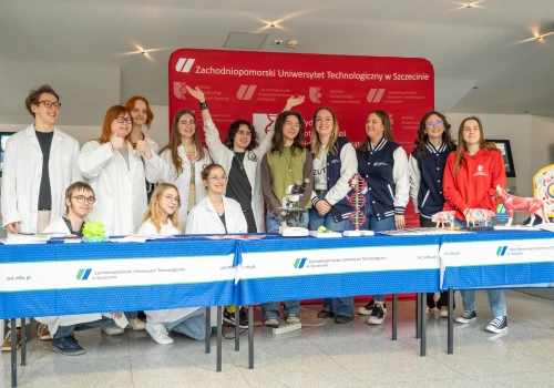 Roboty, ciekły azot i DNA z truskawki. Szczecin zamieni się w wielkie miasteczko nauki