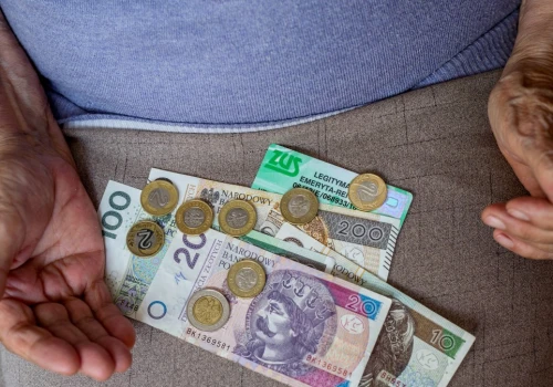 Dodatkowe wsparcie dla seniorów. Prezydent podpisał ustawę