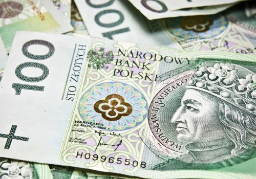 Długotrwałe ubóstwo a demencja. Naukowcy wskazują na wpływ warunków życia
