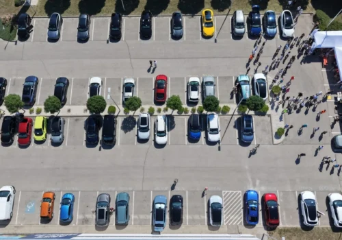 Węgrzy rozładowali 45 elektryków do zatrzymania. Niektóre jechały dziesiątki kilometrów po wskazaniu 0%