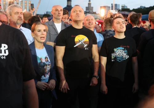 Rodzina Nawrockich śpiewała (nie)zakazane piosenki! Tak zakończyli 82. rocznicę Pows…