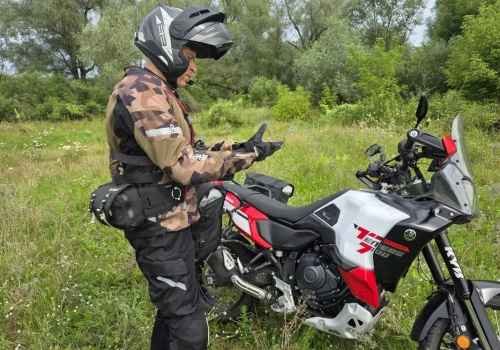 Kriega R8 – jedyna rzecz, którą zabieram na każdy wyjazd. Test torby biodrowej