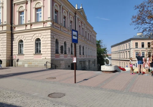 Autobus wraca na ul. Wałową