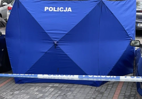 Najpierw znaleziono ludzką dłoń, później policjanci odkryli resztę ciała