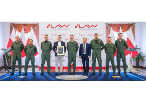Lotnicza Akademia Wojskowa będzie szkolić operatorów FlyEye