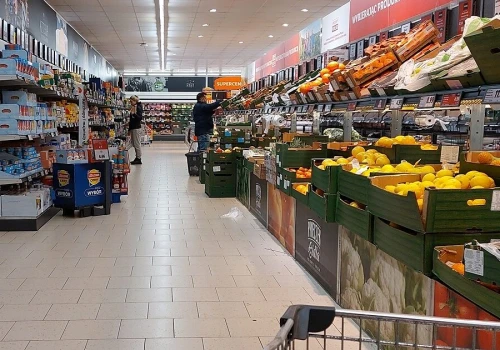 Plan to kilka tysięcy butelkomatów zwracających kaucję na kartę