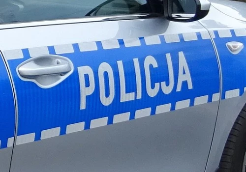 Rowerzysta trafił do szpitala po zdarzeniu z ciągnikiem rolniczym. Policja wyjaśnia okoliczności