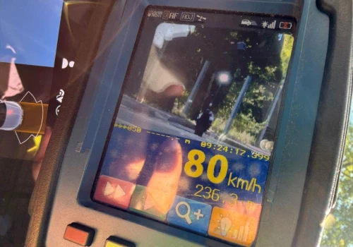 Pędził hulajnogą elektryczną aż… 80 km/h. Sąd czeka