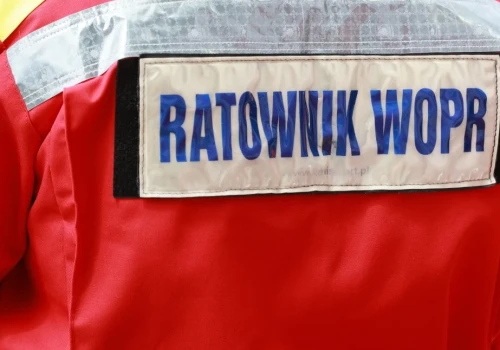 Trwają poszukiwania. Mężczyzna zniknął pod powierzchnią wody