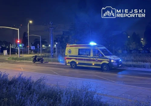 Motocyklista leżał obok przewróconego jednośladu na Białołęce. Miał ponad 3,5 promila