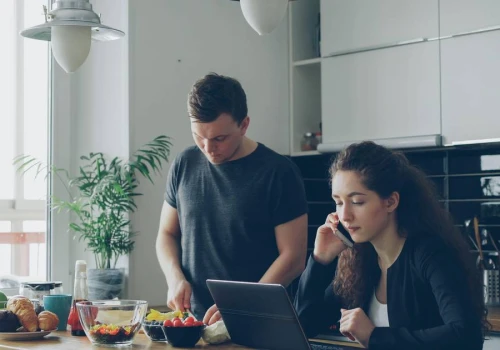 Te dwa sygnały zdradzają niewierność! Zwróć uwagę, gdy partner to robi