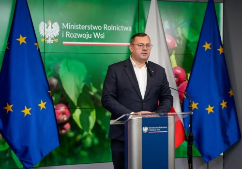 Minister rolnictwa wystąpił do UOKiK o zbadanie sytuacji na rynku skupu wiśni