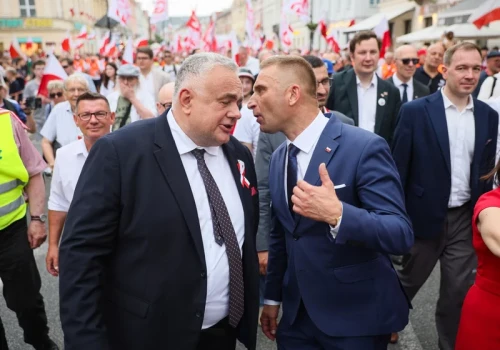 Republika Mobile wystartowała 1 sierpnia. Eksperci ostro o decyzji Sakiewicza