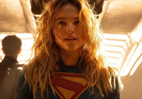 Supergirl zadziera pelerynę i leci do VOD. Premiera już zaraz