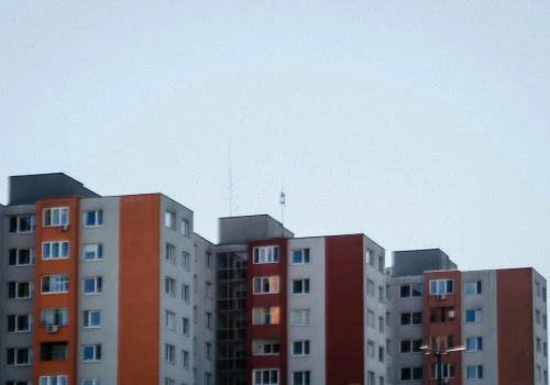 Warszawskie nieruchomości od dewelopera nadal najdroższe, ale ze spadkiem średnich cen