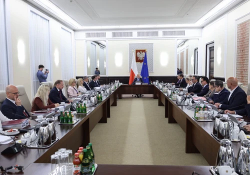 Rewolucja w aptekach. Koniec z wieloletnim zakazem, ale rząd zaostrzy kary