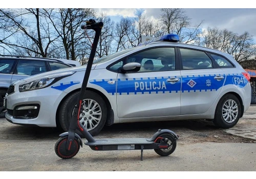 Tragiczny wypadek w Łódzkiem. 11-letni chłopiec na hulajnodze zginął po zderzeniu z kombajnem