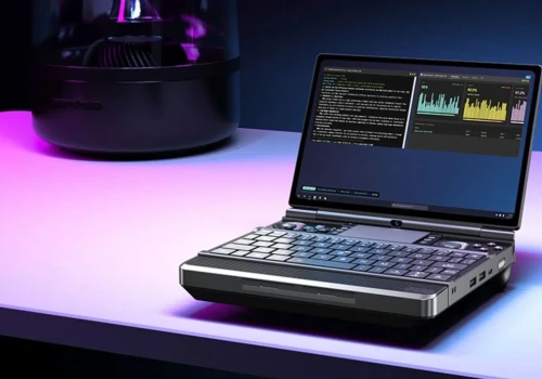 128 GB RAM, ekran AMOLED 165 Hz i nowe CPU od AMD. GPD Win Max 3 zmierza na rynek