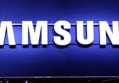 Flagowiec Samsunga straci jeden aparat. Co oni kombinują?
