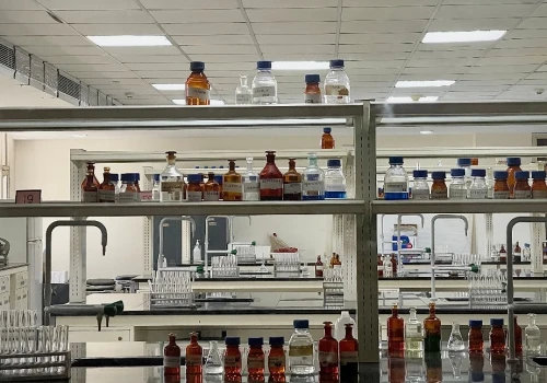 Dwa koncerny farmaceutyczne rozważają fuzję. Wartość połączonej firmy może sięgnąć 400 mld dolarów