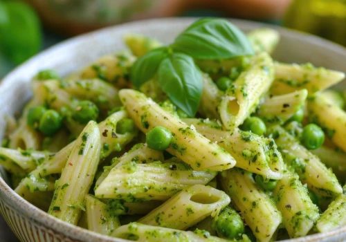 Kremowe pesto dodaję do makaronu, ten obiad to hit. Każdy się zajada